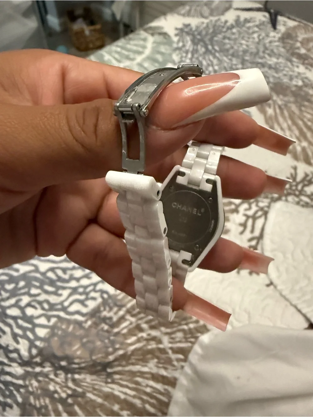 White Ceramic Link Reptile Accessory - Unbranded